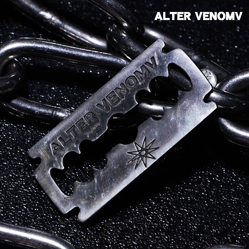 【オルターベノム ALTER VENOMV】シルバーピアス Razor Piercedearrings